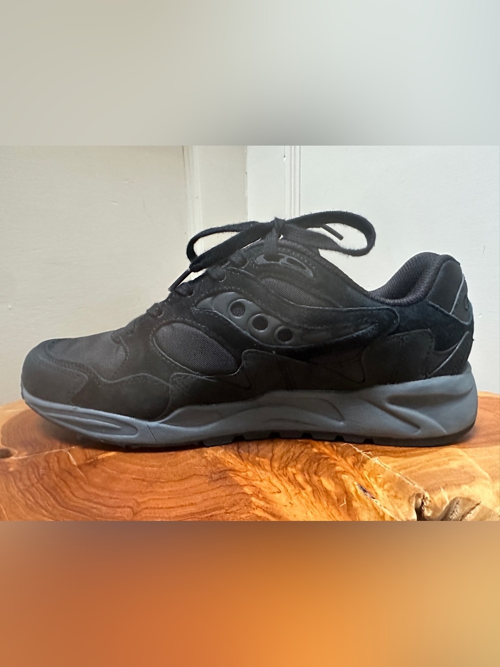 Saucony GRID Shadow 2 GORE-TEX “Triple Black” - Size: US Men’s 12 - Picture 3 of 8